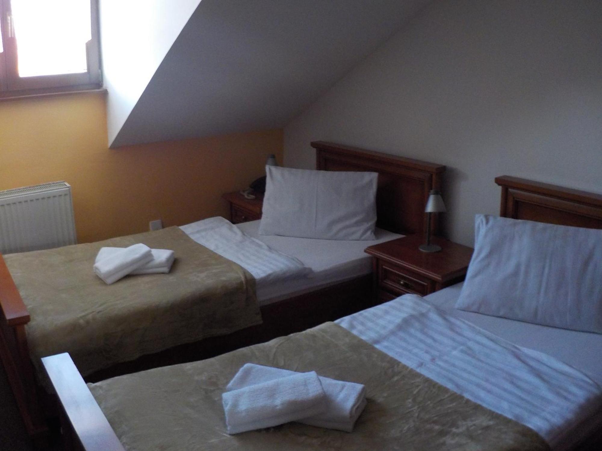Hotel Kriváň Kysucke Nove Mesto Exterior foto